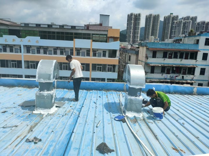 卫辉钢结构屋面涂料维修方法